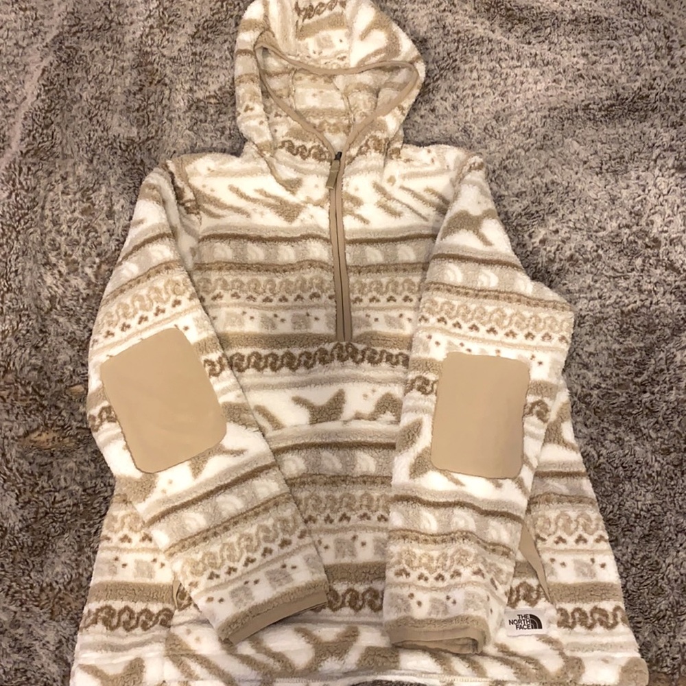 The North Face Half Zip Tried on ONCE! Tags included!